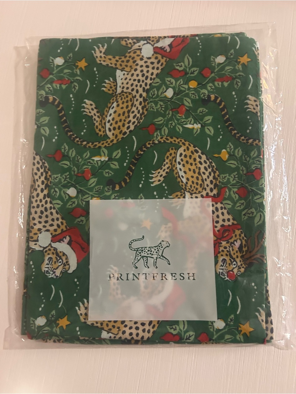 NWT 🐆🎁🎄Printfresh Very Merry Bagheera Leopard Two Flannel Pillowcases 🐆🎁🎄